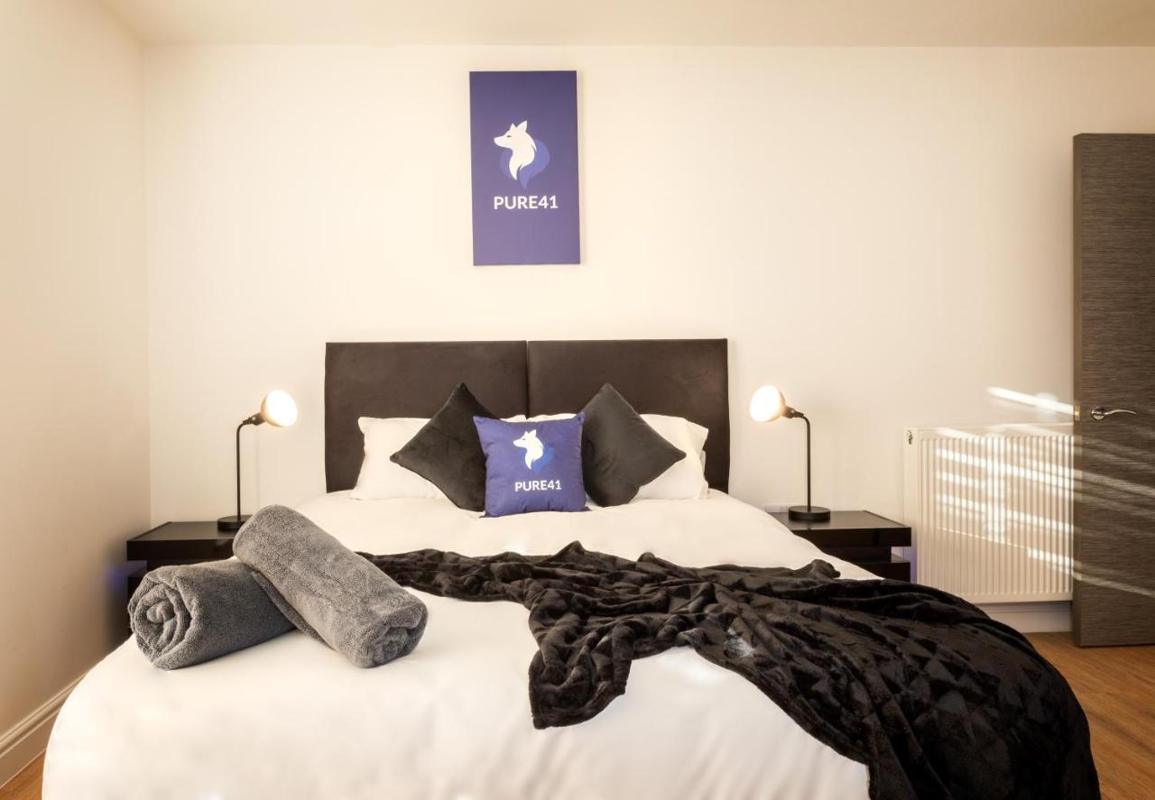 Away From - Contractors & Leisure - - Parking - Contractors - Leisure - Ensuite - Work Space Apartment